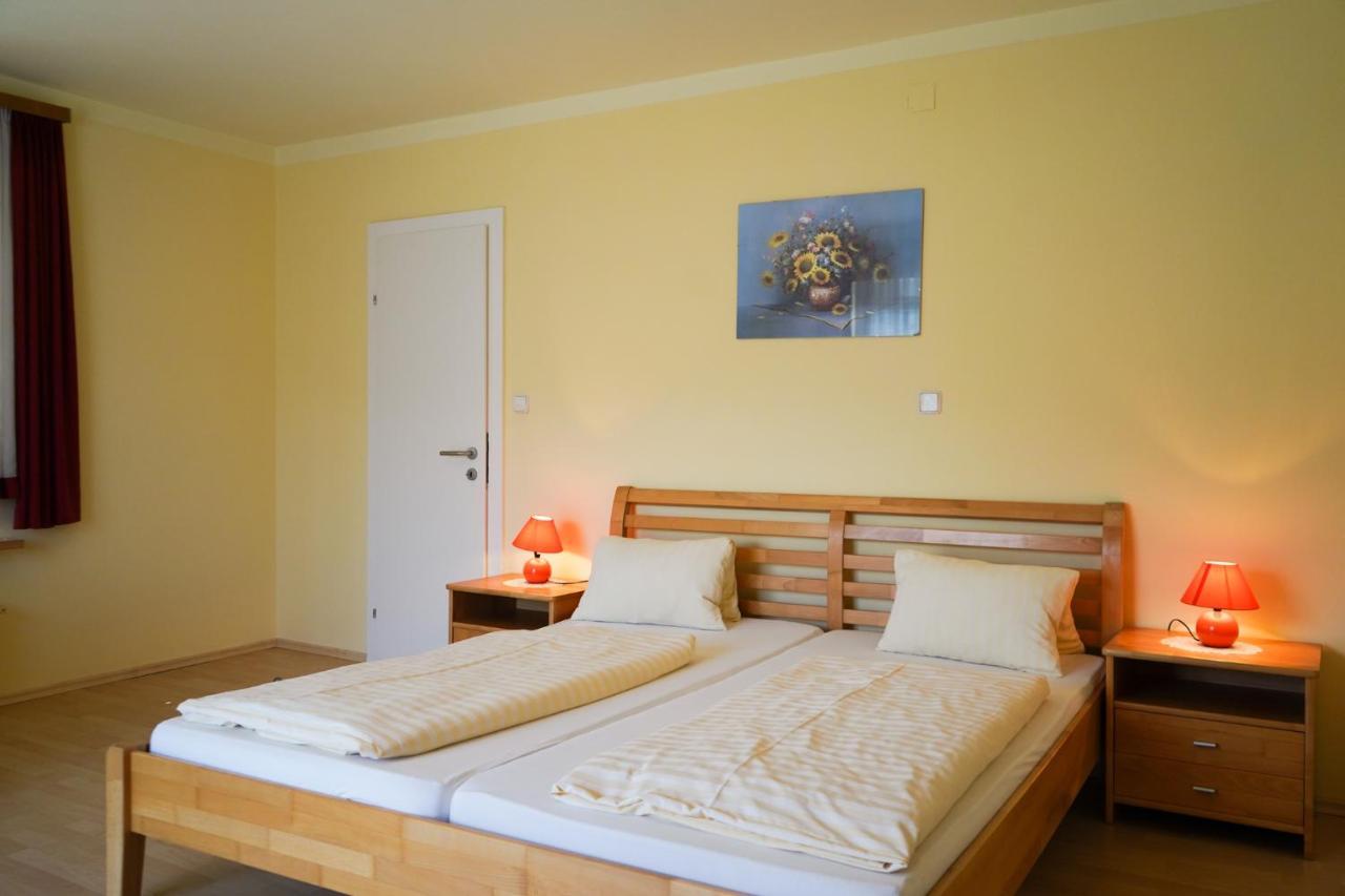 Ferienwohnungen Seeblick Millstatt Exterior foto
